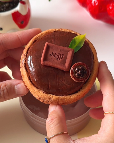MOLTEN CHOCOLATE CHEESE TART