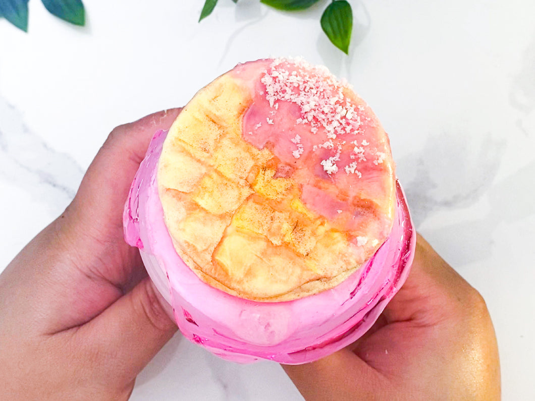 WHITE PEACH ROSE STROOPWAFFEL