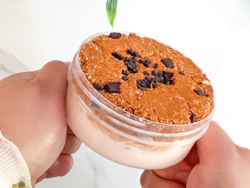 MOLTEN CHOCOLATE CHIP COOKIE