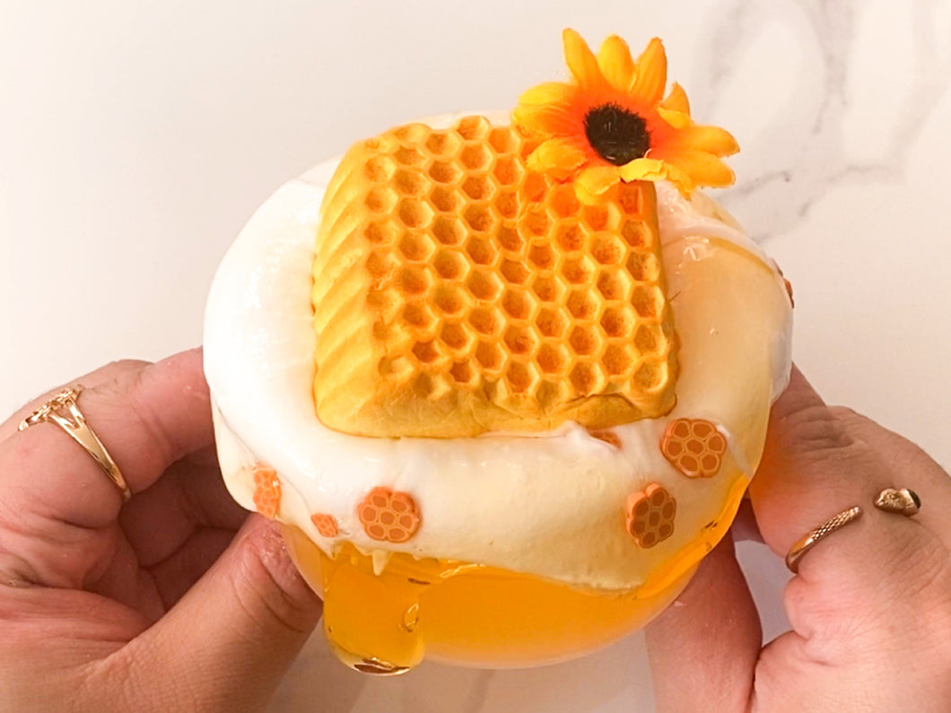 HONEYCOMB CREAM FLOAT