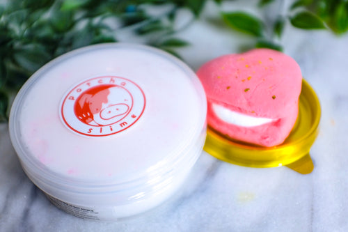 Lychee Rose Macarons ★
